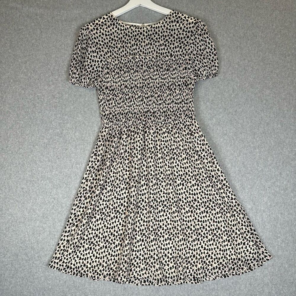 Gilli Womens Size Small Knee Length Dress Cream Red Black Lined Smocked Bodice